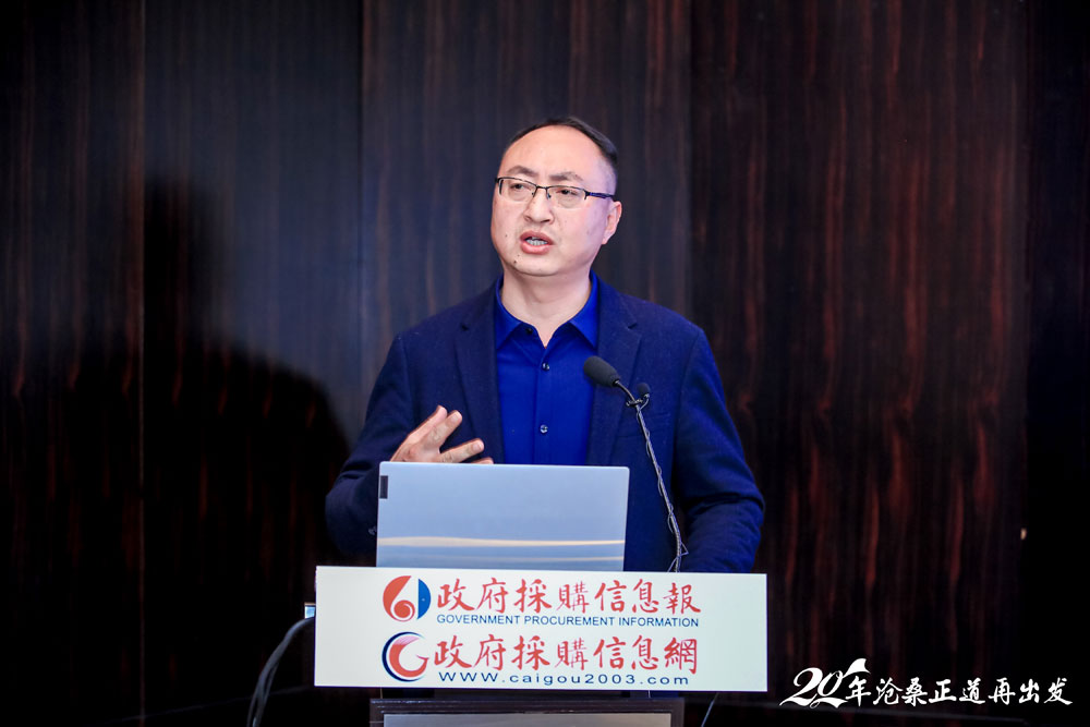 江淮汽车乘用车公司集团销售部部长方良海在操作实务论坛发言